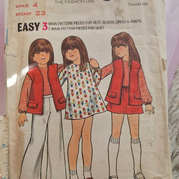 Handmade Vintage Clothes Show - Picture 5 of 7